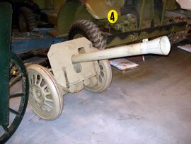 Raketen-Panzerbüchse 43 in het Canadian War Museum