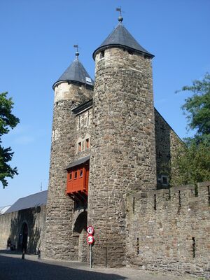 Helpoort Maastricht (2).jpg