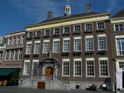 1766-1768: Verbouwing gevel stadhuis van Breda