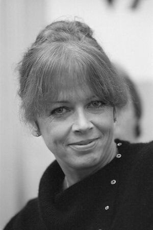 Sonja Barend (1983).jpg