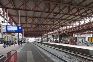 Station Eindhoven interieur.jpg